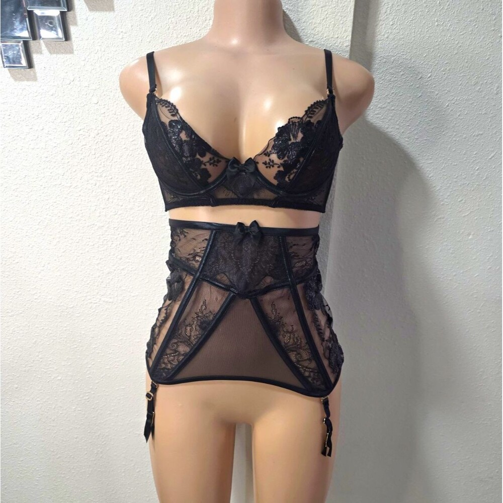Honey Birdette